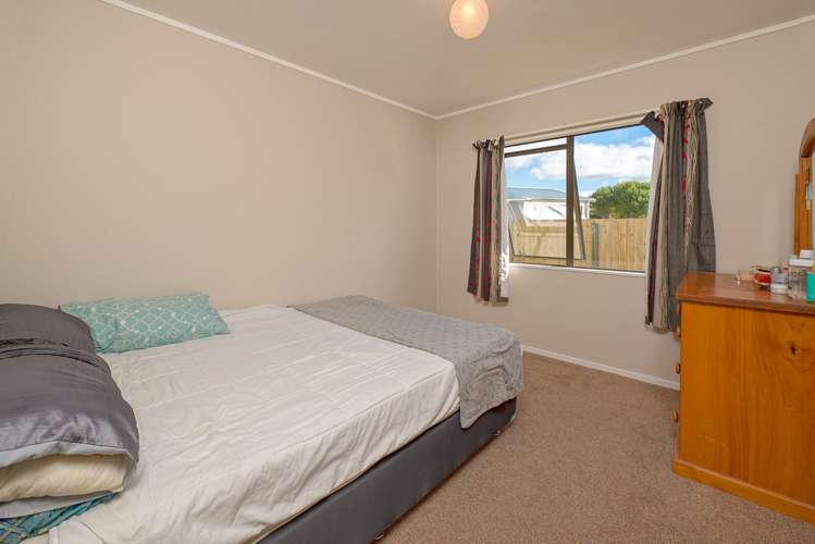 2/14 Templeton Place Clendon Park_5