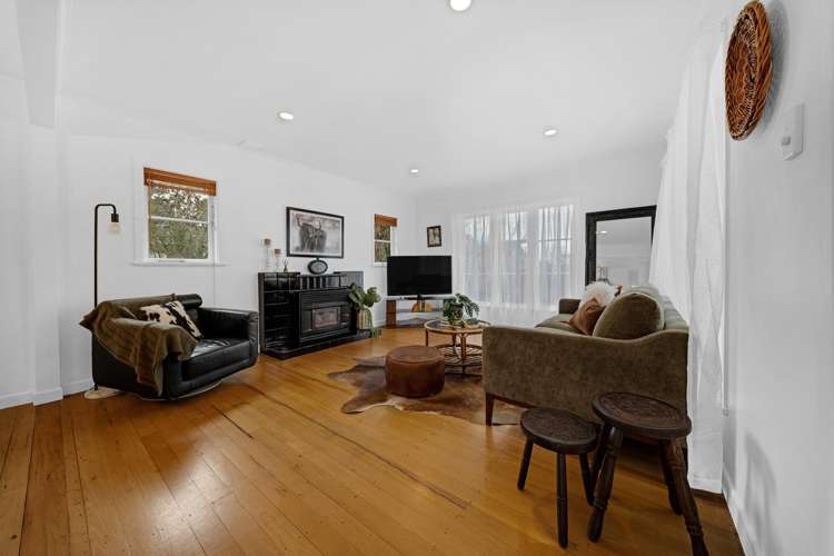10 Laurie Avenue_3