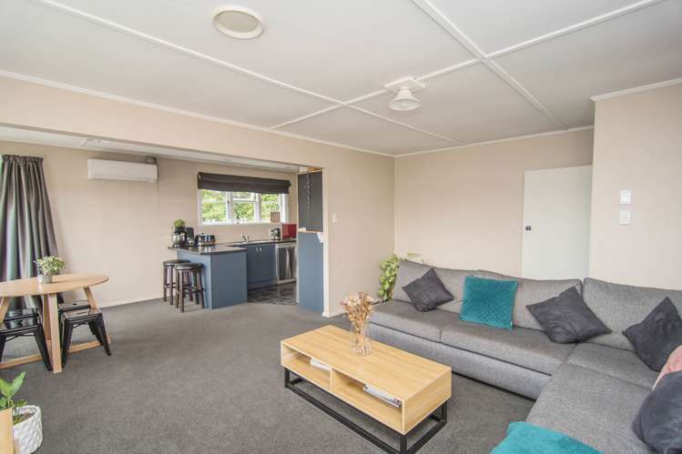 11 June Street Highfield_9