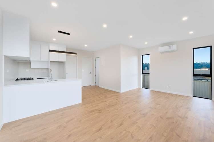 18 & 18a Katote Avenue Swanson_45