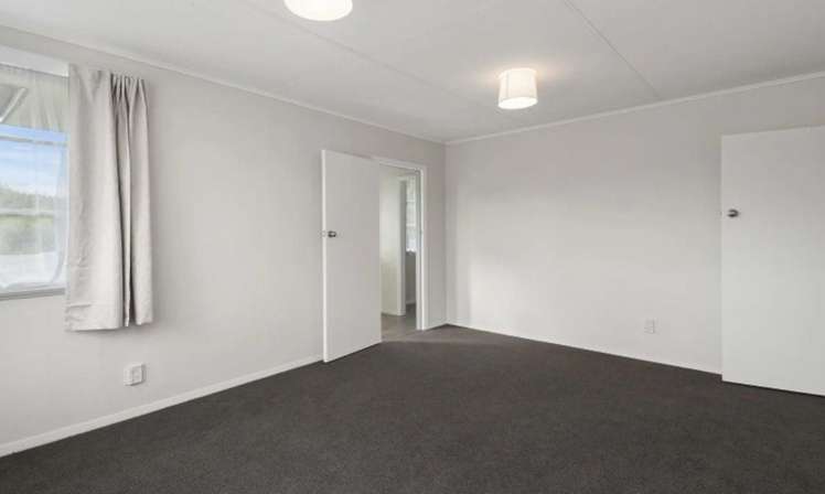 16 Roslyn Street Taumarunui_13