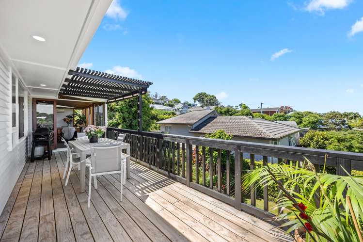 32 Colmar Road Mellons Bay_14