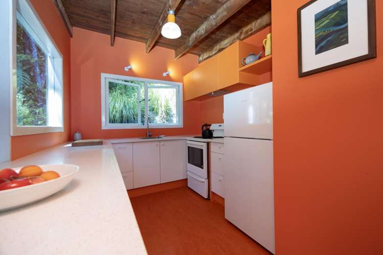 101-103 Lone Kauri Road Karekare_9