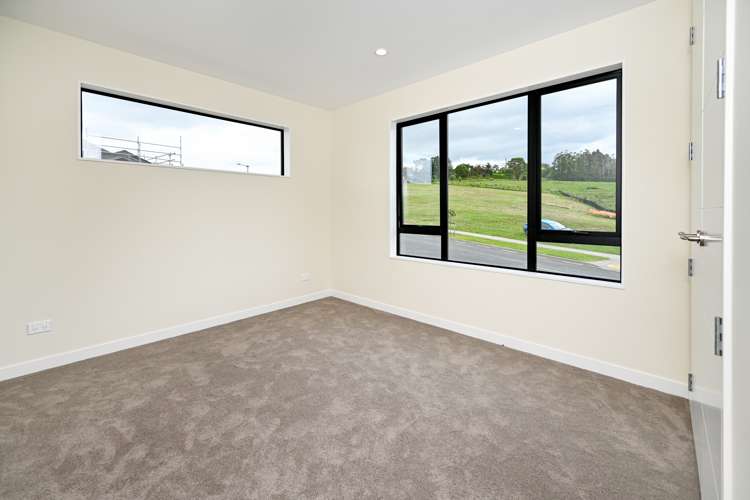 2 Wheki Place Swanson_27