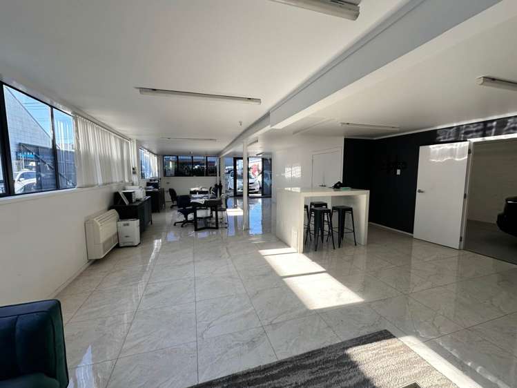 124 Captain Springs Road Onehunga_8