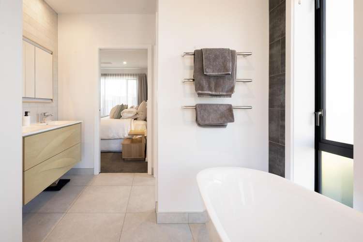 13 Mike Smith Drive Cambridge_36