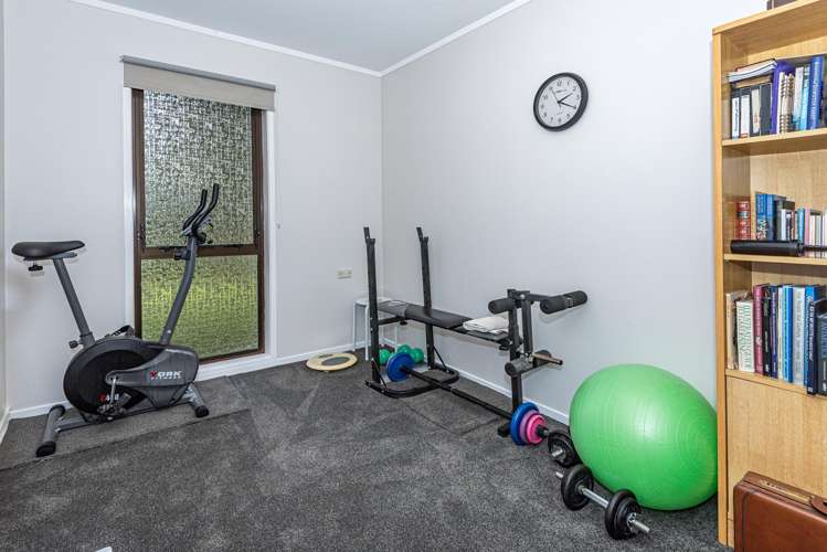 80 Fairway Drive Te Kamo_12