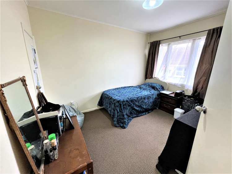 1/3 Mackenzie Street Te Atatu South_8