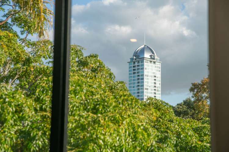 1/3 Campbell Road Takapuna_19