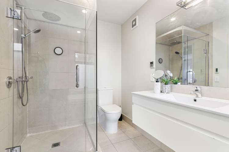 8 Owhiro Bay Parade Island Bay_10