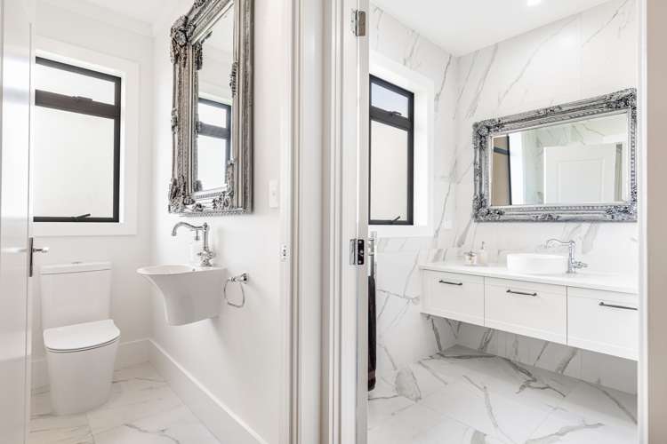 53 The Ritz Orewa_20