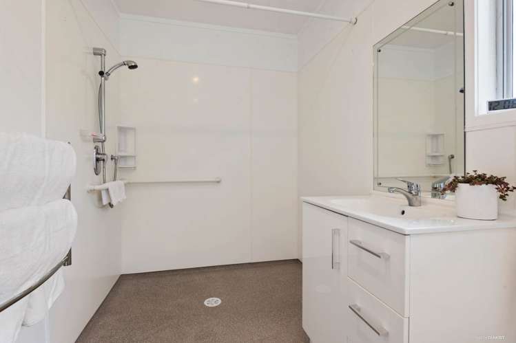 1/33 Cyclarama Crescent Massey_9