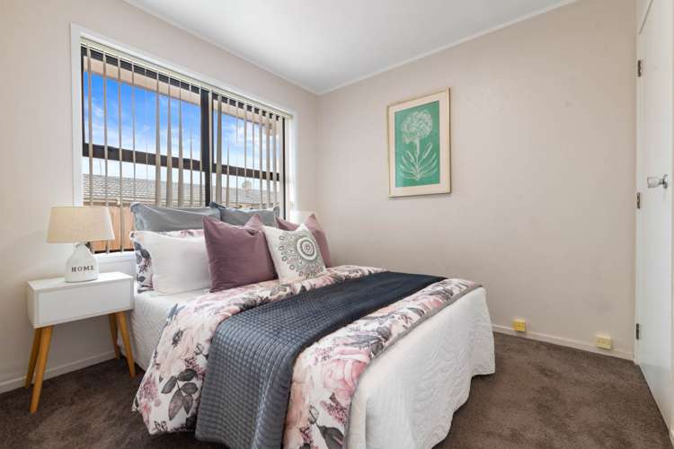 2/19 Latham Avenue Pakuranga_6