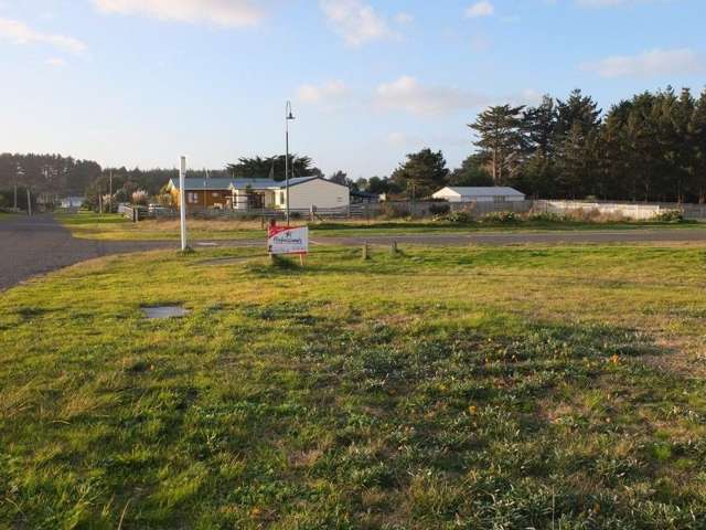 33 Barling Street Himatangi Beach_2