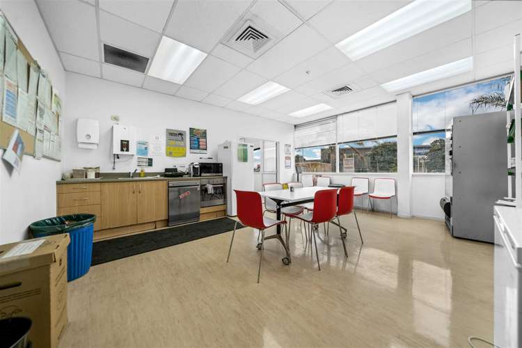 22 Ha Crescent Wiri_6