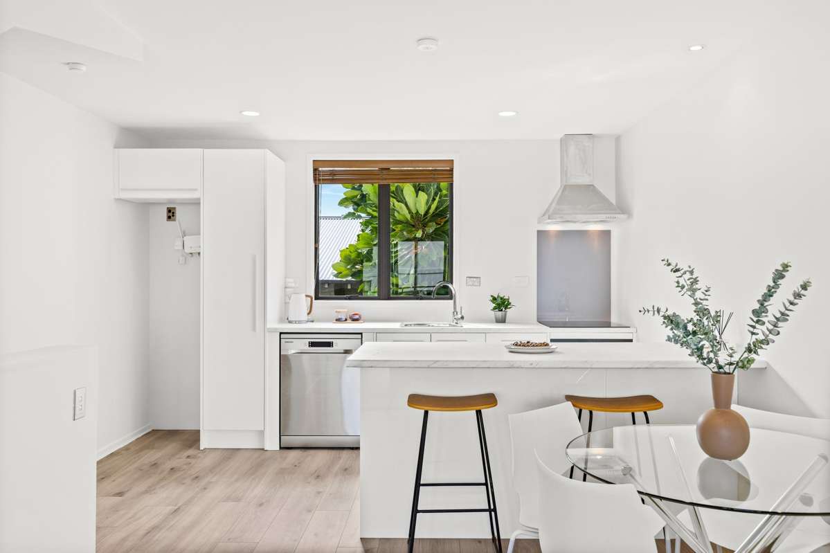 2/25 Rossmay Terrace_0