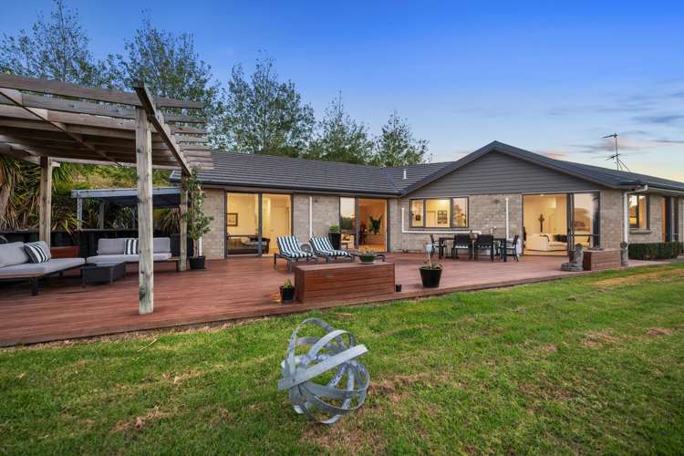 157 Barrett Road Riverhead_14