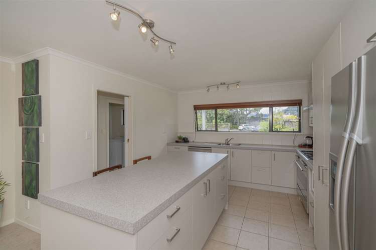 10 Marquet Place Tairua_8