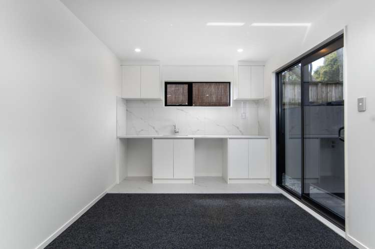 71 McFadzean Drive Blockhouse Bay_13