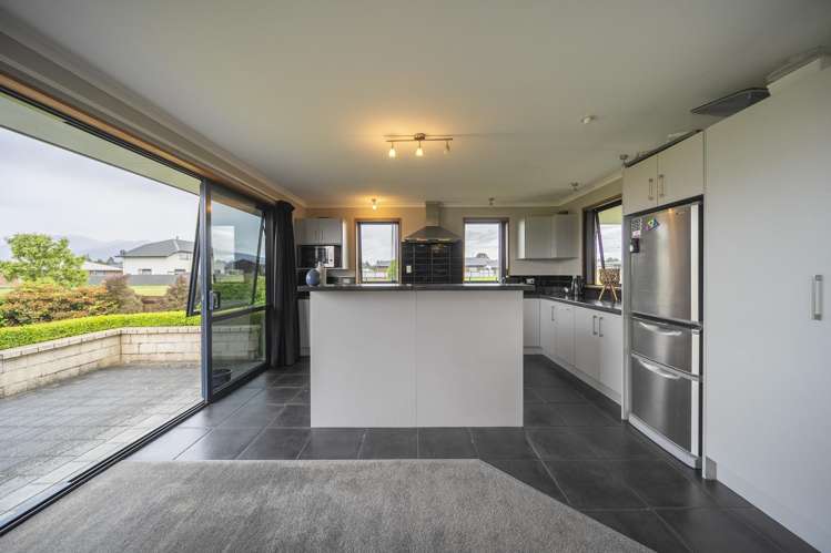 66 Orbell Crescent_5