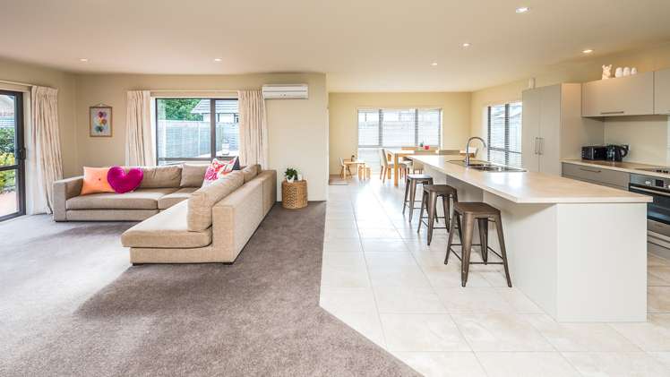 6 Saint Johns Heights Otamatea_7