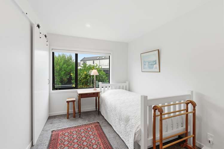 10/71b Main Road Redcliffs_9