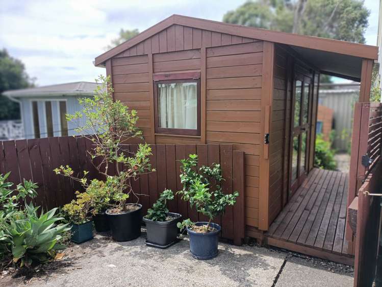 187 Glengarry Road Glen Eden_15