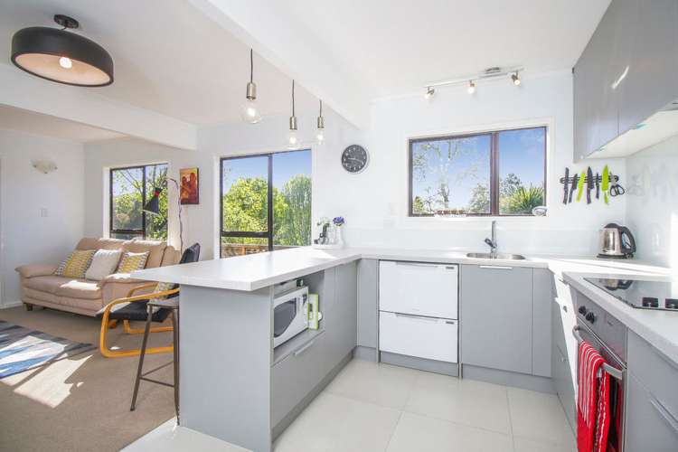 181 Woodlands Park Road Titirangi_13