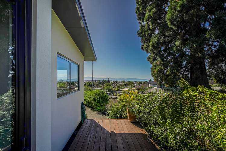 237 The Ridgeway Stoke_3