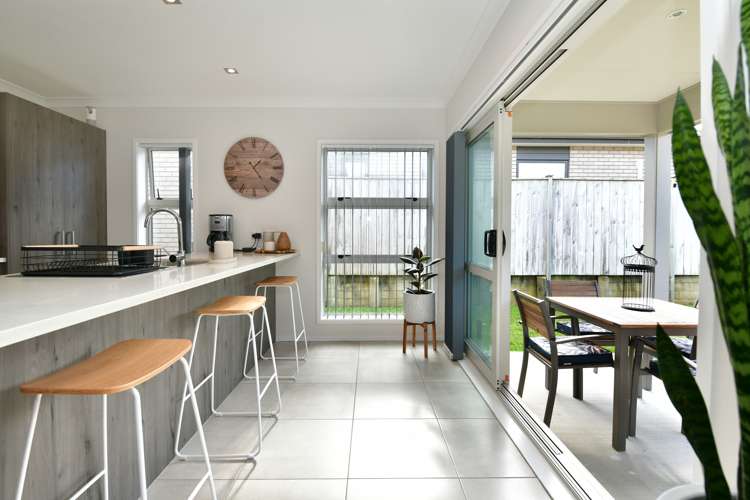 81 Maylee Crescent Gulf Harbour_5