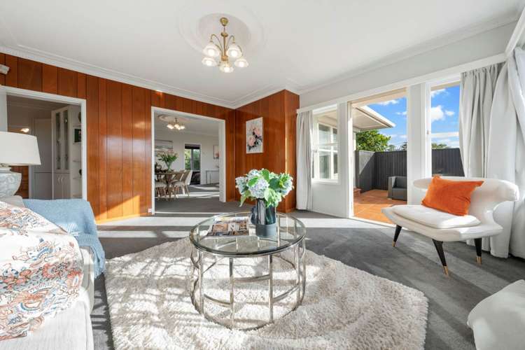 4301 Great North Road Glendene_6