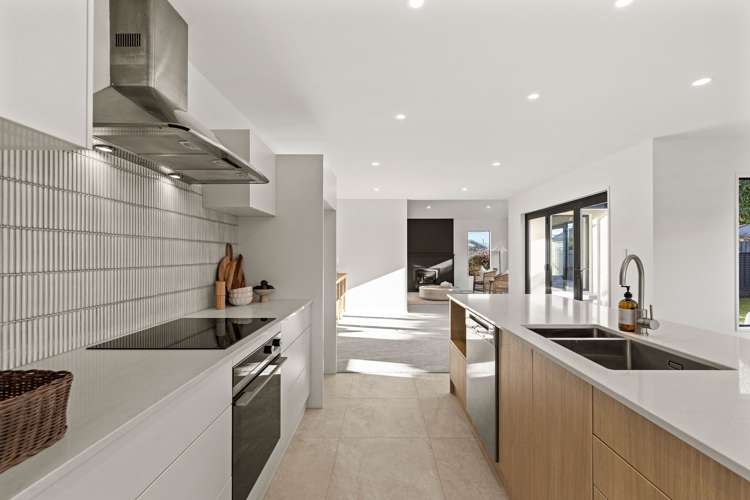 138 Barrington Street Somerfield_6