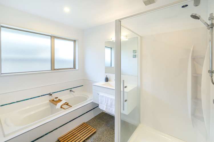 7 Millesimes Way Yaldhurst_16