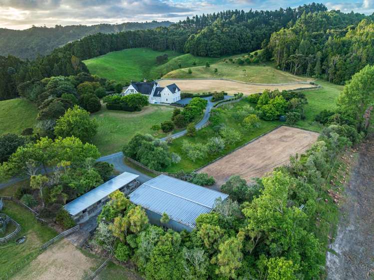 70 and 70A Pebble Brook Road Waitoki_3