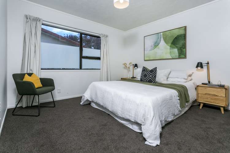 1/14 Greenvalley Rise Glenfield_7