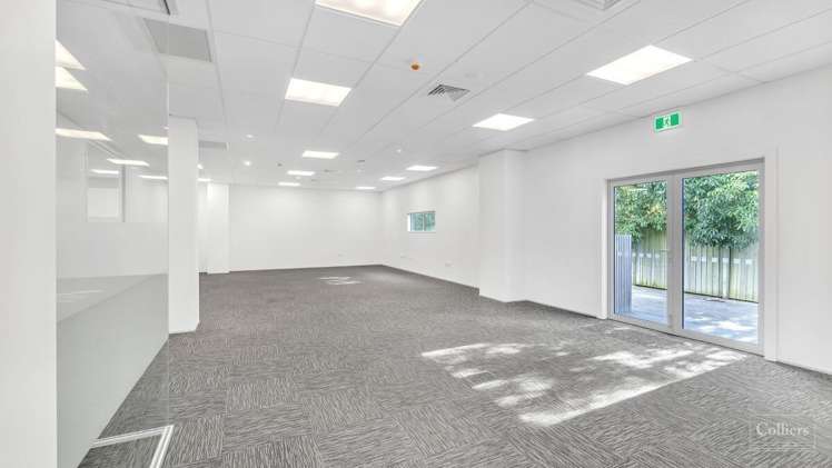 92 Russley Road Russley_3