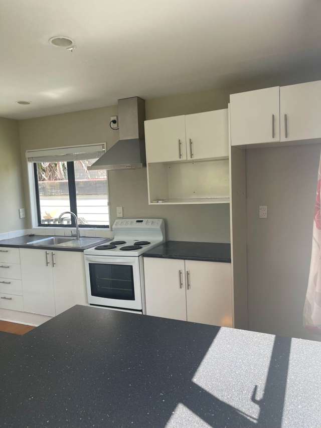 2/31 Saint Leonards Road Kelston_4