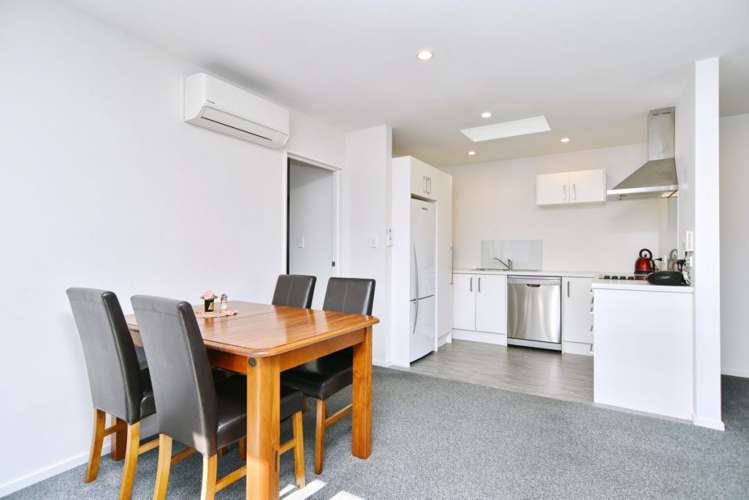 1/44 Burwood Road Burwood_8
