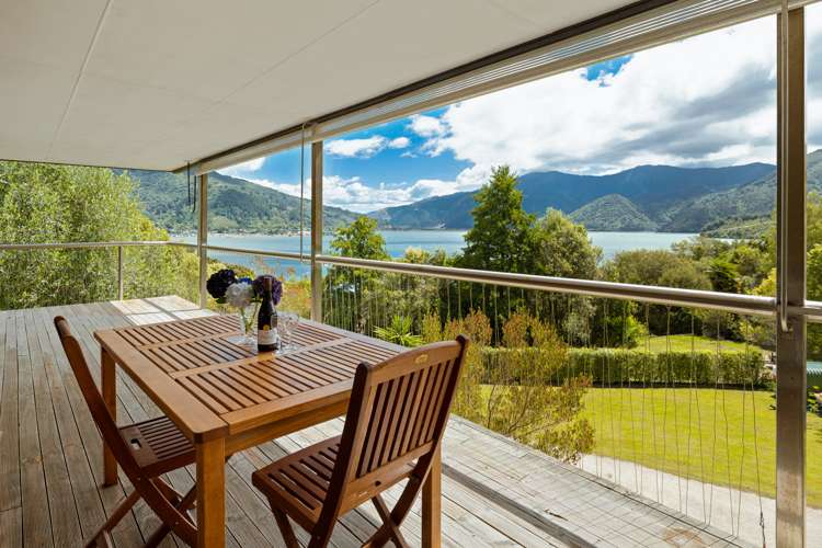 255 Queen Charlotte Drive Havelock_10