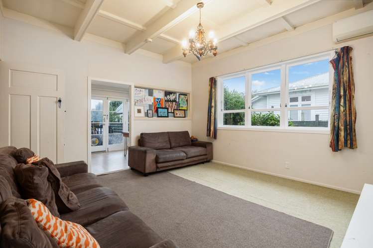 25 Fairleigh Avenue Mount Albert_5