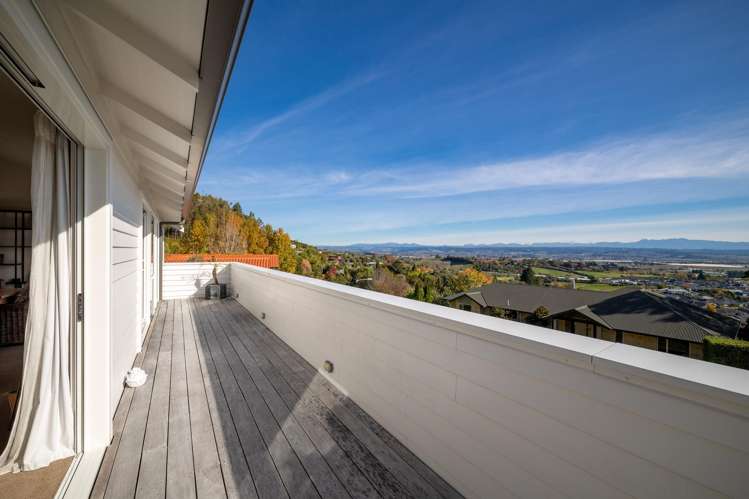 24 Hillplough Heights Richmond_10