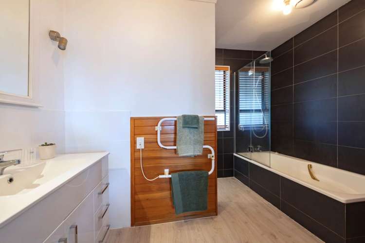 110 New Windsor Road New Windsor_11