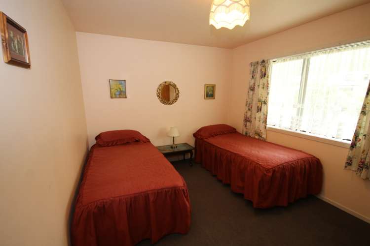 21 Pages Road Allenton_9