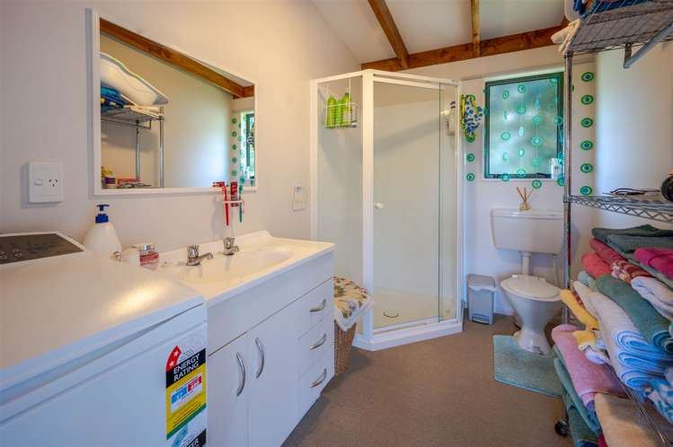 37 Tikao Bay Road Wainui_8