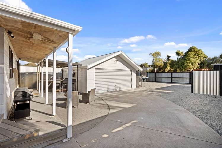 1 Ensors Place Waikuku Beach_11