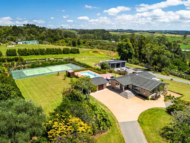 Family Fun In The Sun  Modern Luxury on 5.5 Acres