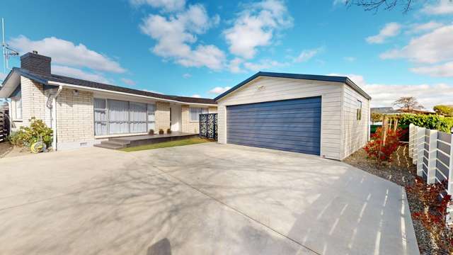 27 John F Kennedy Drive Milson_1