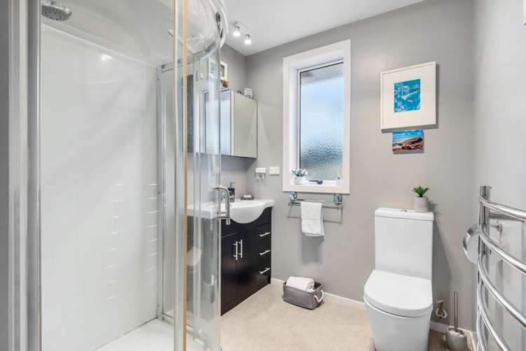 79 Hocken Street Kenmure_17