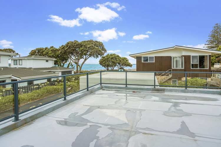 2/3 Hostel Access Road Eastern Beach_20