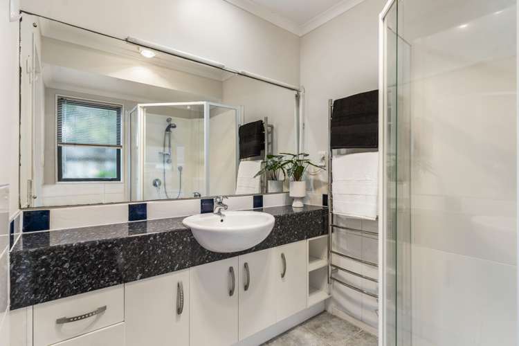 5 Erne Crescent East Tamaki_13